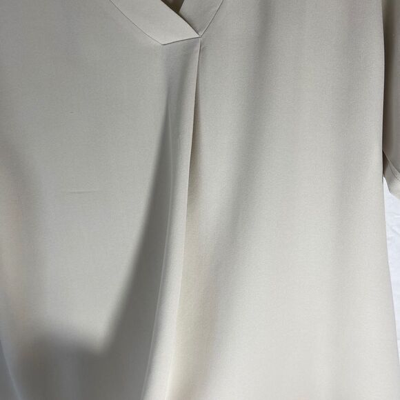 Eileen Fisher Bone Silk Georgette Blend Crepe V Neck Front Pleat Top Sz  S - Picture 3 of 5